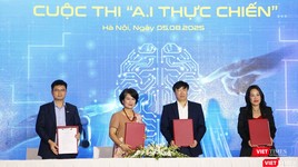 Đại diện các đơn vị ký kết hợp tác tổ chức cuộc thi