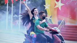 Nữ công an đóng vai "girl phố” ở Hồ Gươm kể chuyện hậu trường, bất ngờ vì nổi tiếng