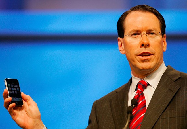 Thương vụ 85 tỷ USD của AT&T gặp khó về pháp lý Randall Stephenson, Giám đốc điều hành của AT&T. Ảnh: AP.