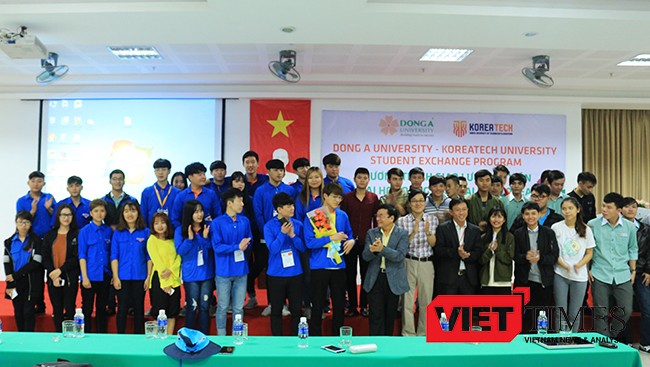 Tuần lễ giao lưu sinh viên Việt-Hàn tại Đà Nẵng Tuần lễ giao lưu sinh viên Việt-Hàn tại Đà Nẵng giữa sinh viên Đại học Đông Á và Đại học Kỹ thuật giáo dục Hàn Quốc Koreatech sẽ diễn ra từ ngày 27/12/2016-04/01/2017 tại Đại học Đông Á.