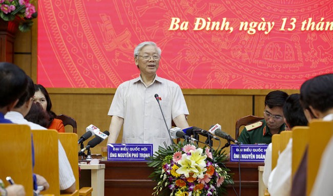 Tổng Bí thư nói về việc kỷ luật ông Đinh La Thăng Tổng Bí thư Nguyễn Phú Trọng tại buổi tiếp xúc cử tri sáng 13/5.