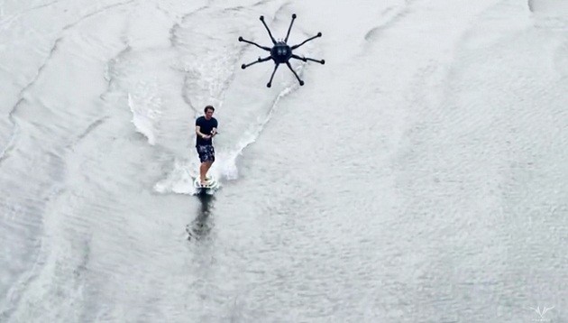 Video: Lướt sóng bằng drone Lướt sóng bằng drone.