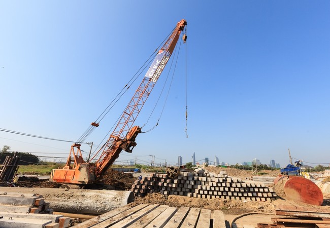 CII đã bán 19,5 triệu cổ phần tại CII E&C, chỉ còn sở hữu 49% CII đã bán 19,5 triệu cổ phần tại CII E&C cho 93 nhà đầu tư.