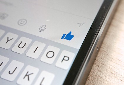 Video: Facebook thêm bông hoa mừng 'Ngày của Mẹ' Video: Facebook thêm bông hoa mừng 'Ngày của Mẹ'