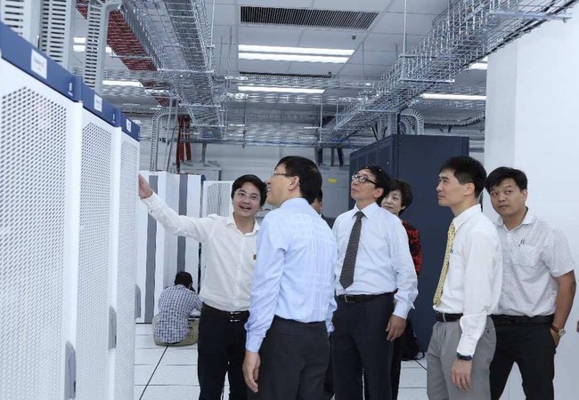 Vietnamobile sẽ phủ sóng 3G đến 90% dân số vào tháng 7/2017 Đại diện Bộ Thông tin và Truyền thông tham quan Trung tâm Chuyển mạch và Dữ liệu Vietnamobile