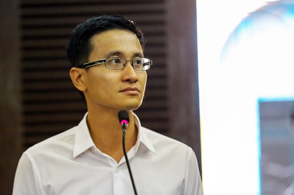 Ông Cao Toàn Mỹ nói gì về quan hệ với Hoa hậu Phương Nga? Ông Mỹ liên tục ấp úng khi trả lời tòa. Ảnh: Quỳnh Trần.