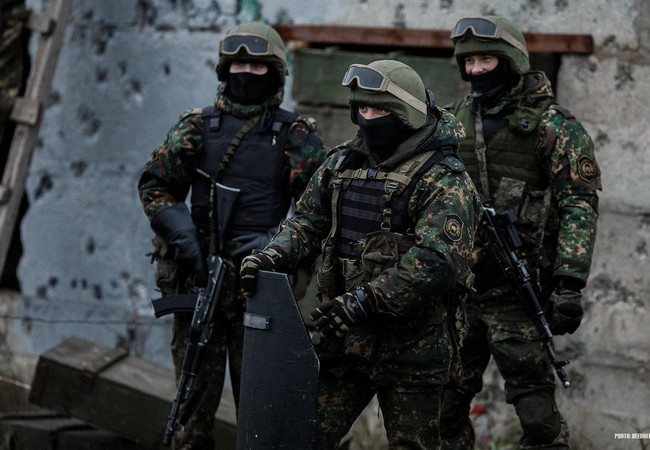 “Rambo Nga” đánh đông dẹp bắc tại Syria Binh sĩ đặc nhiệm Spetsnaz của Nga