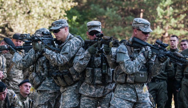 NATO găng với Nga do thất bại tại Ukraine Cố vấn quân sự Mỹ huấn luyện cho binh sĩ Ukraine