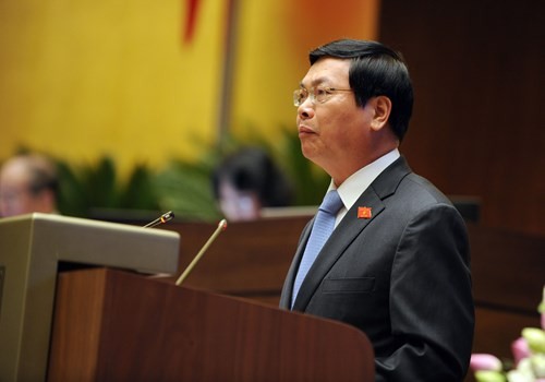 Bộ trưởng Vũ Huy Hoàng: 'Giá điện vẫn chưa theo giá thị trường' Bộ trưởng Vũ Huy Hoàng trả lời chất vấn chiều 11.6 - Ảnh: Ngọc Thắng