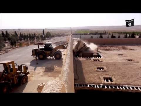 Video: Cận cảnh thị trấn Al-Qaryatayn trong tay IS Video: Cận cảnh thị trấn Al-Qaryatayn trong tay IS
