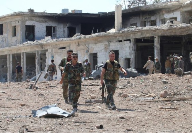 Video chiến sự: Quân đội Syria tấn công dữ dội vào nội đô Aleppo Binh sĩ quân đội Syria trên chiến trường Aleppo