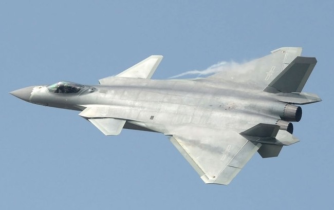 Video: Trung Quốc lần đầu khoe tiêm kích tàng hình J-20 Máy bay tiêm kích tàng hình J-20, Trung Quốc