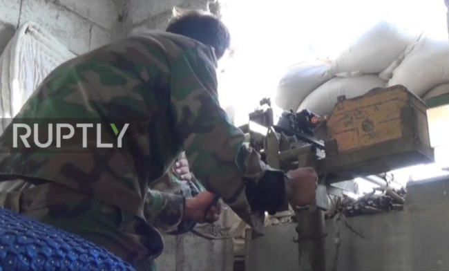 Video: Quân đội Syria dồn dập tấn công trên chiến trường Đông Ghouta Binh sĩ quân đội Syria chiến đấu trên vùng Đông Ghouta