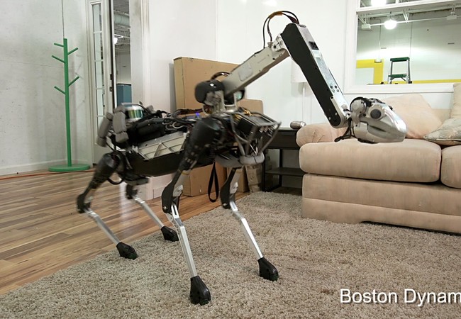 Video: 'Osin' người máy sẽ đạt tới sự chính xác của robot quân sự? SpotMini, phiên bản mới của robot Spot