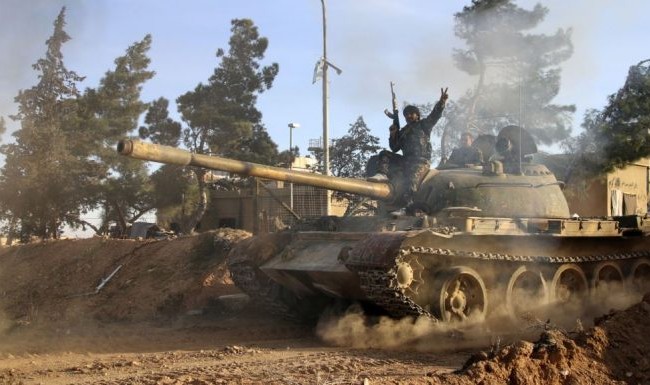 “Hổ Syria” dồn dập đánh chiếm liên tiếp 5 cứ địa IS ở đông Aleppo (video) Xe tăng quân đội Syria trên chiến trường phía đông Aleppo