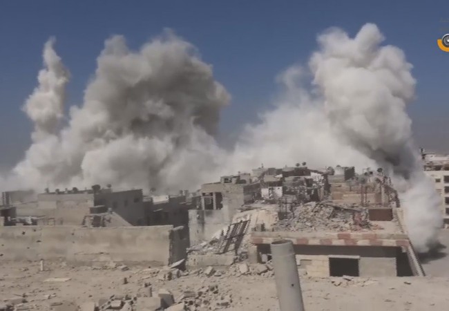 Chiến sự Syria: Quân Assad trút bão lửa kinh hoàng xuống phiến quân ven Damascus Lữ đoàn cơ giới số 42 pháo kích kinh hoàng khu vực Ayn Tarma, Jobar bằng tên lửa Elephant