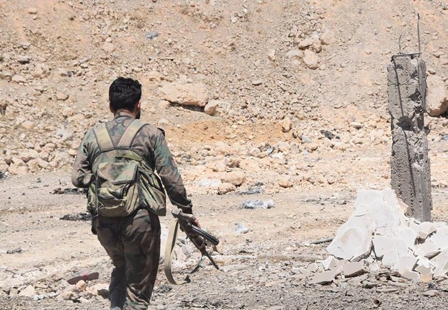 Chiến sự Syria: Quân Assad tấn công dữ dội phe thánh chiến cố thủ ven Damascus Binh sĩ quân đội Syria trên chiến trường Đông Ghouta