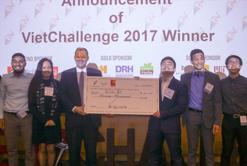 VietChallenge 2018: Sân chơi khởi nghiệp quy mô toàn cầu cho người trẻ Việt Cholar Jet dành thắng lợi ở VietChallenge 2017. (Ảnh: VietChallenge)