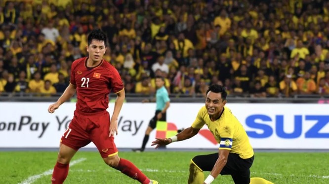 Việt Nam và Malaysia đã cống hiến một trận cầu hay (ảnh: Fox Sport)