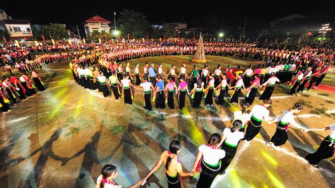 Cần thận trọng khi tổ chức “Màn đại xòe Việt Nam lớn nhất thế giới ...