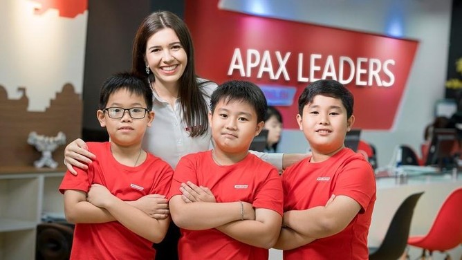 Apax Holdings hút 300 tỉ đồng trái phiếu trả nợ Apax English