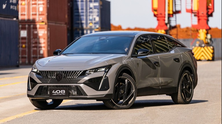 Ra mắt Peugeot 408 Legend Edition chỉ bán 215 xe tại Việt Nam