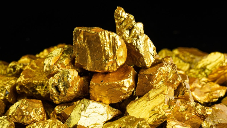 Các nhà địa chất Trung Quốc đã phát hiện ra một mỏ vàng hiếm ở dãy núi Côn Lôn gần biên giới phía tây Tân Cương, đây là mỏ vàng lớn thứ ba được tìm thấy trong năm nay. Ảnh: Shutterstock.