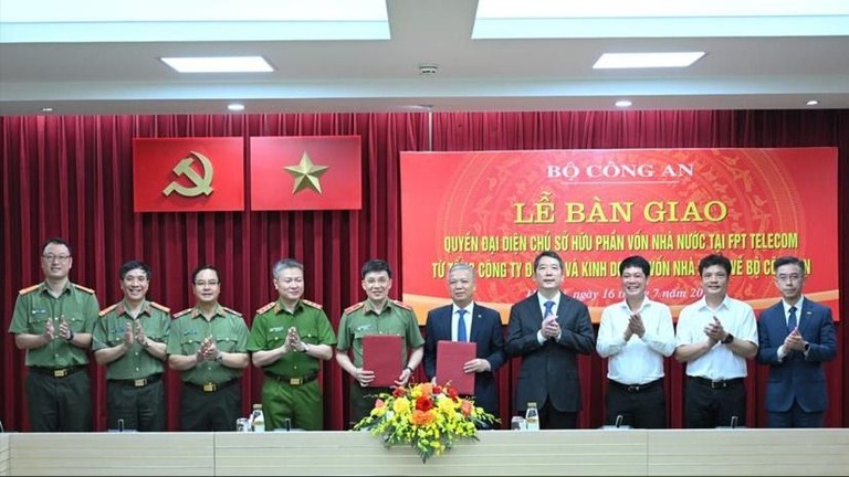 FPT Telecom mạnh cỡ nào khi chuyển về Bộ Công an? 