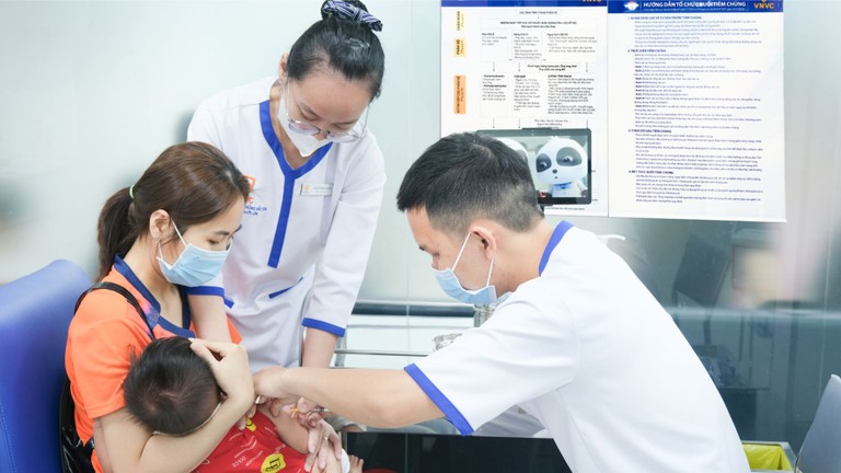 Lào công bố dịch bại liệt toàn quốc: Bộ Y tế họp khẩn, kích hoạt ứng phó 