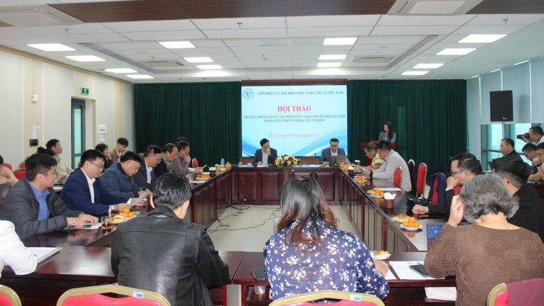 Chuyên gia chỉ ra "điểm nghẽn truyền thông" khi triển khai Nghị quyết 57