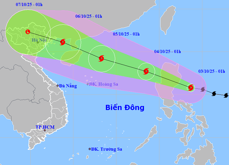 Dự báo hướng di chuyển của bão Matmo. Ảnh: NCHMF. Anh 1.gif
