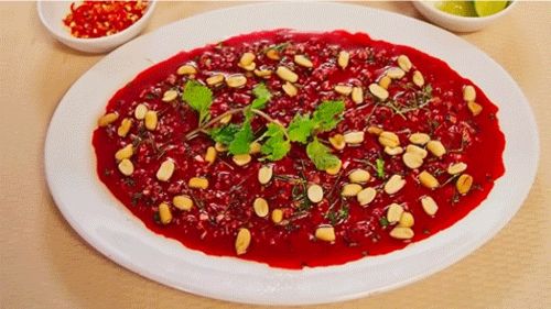 Sau bữa cỗ có tiết canh dê, một người tử vong, nhiều người nhập viện