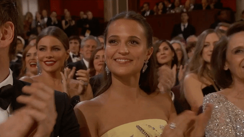 Alicia Vikander xinh như công chúa tại lễ trao giải. Alicia Vikander xinh như công chúa tại lễ trao giải.