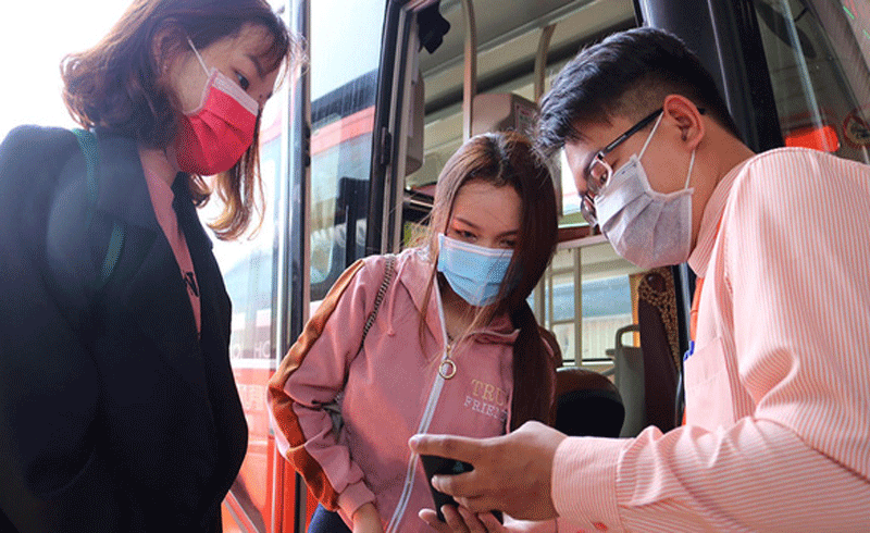 Sở GTVT TP.HCM yêu cầu thực hiện nghiêm túc việc khai báo y tế với hành khách. Ảnh- Ngọc Phượng Sở GTVT TP.HCM yêu cầu thực hiện nghiêm túc việc khai báo y tế với hành khách. Ảnh- Ngọc Phượng