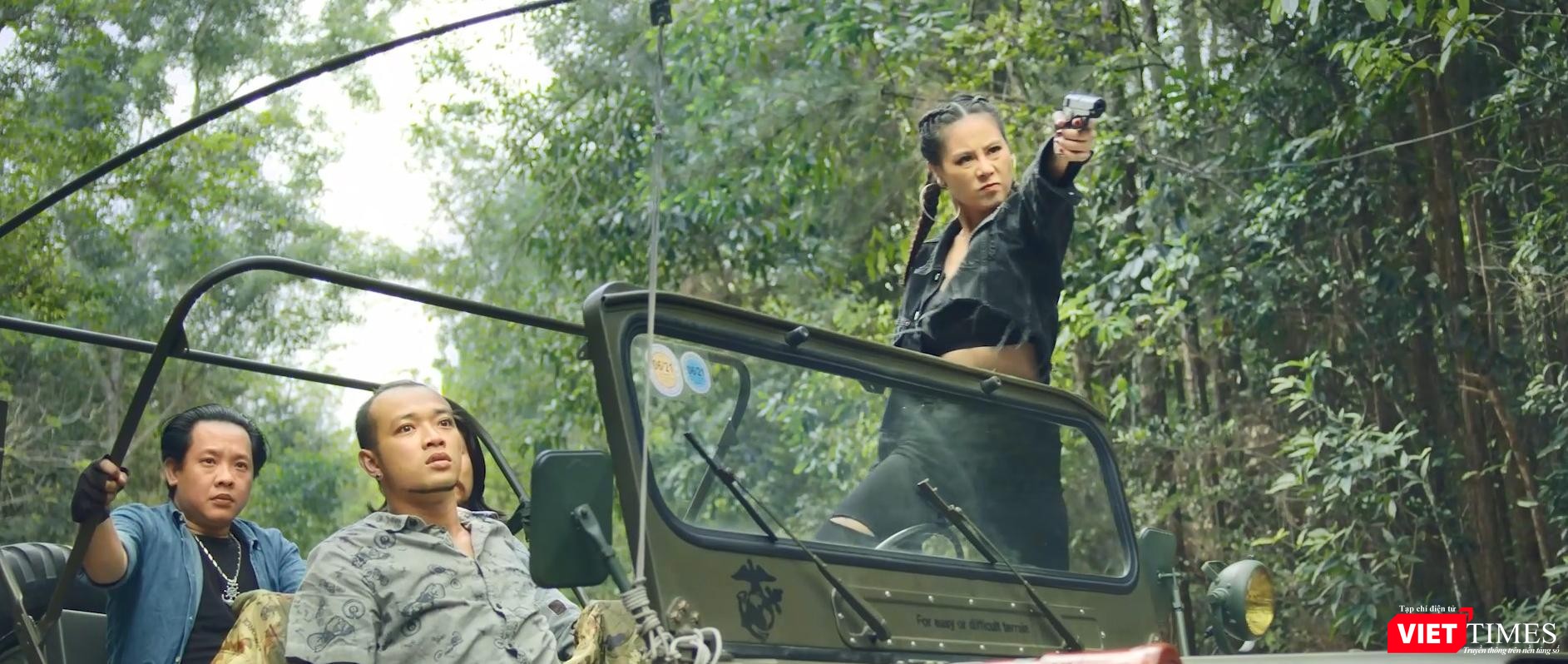 Những cảnh hành động nguy hiểm, căng thẳng Những cảnh hành động nguy hiểm, căng thẳng