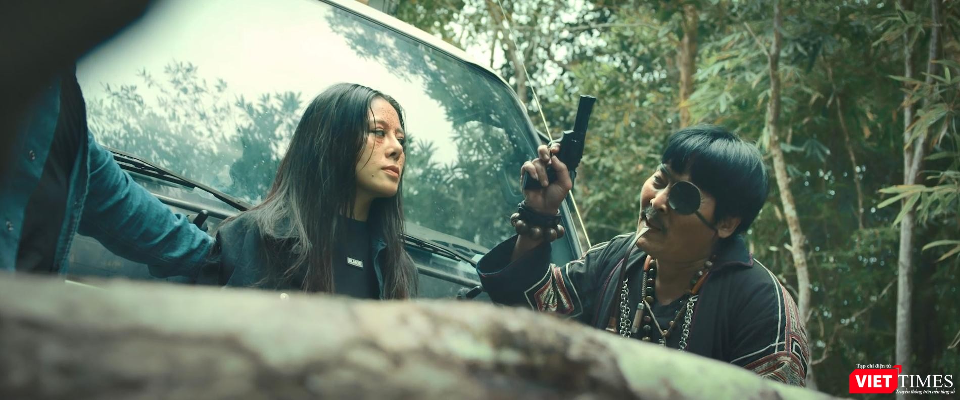 Nhiều pha đánh đấm kịch liệt Nhiều pha đánh đấm kịch liệt