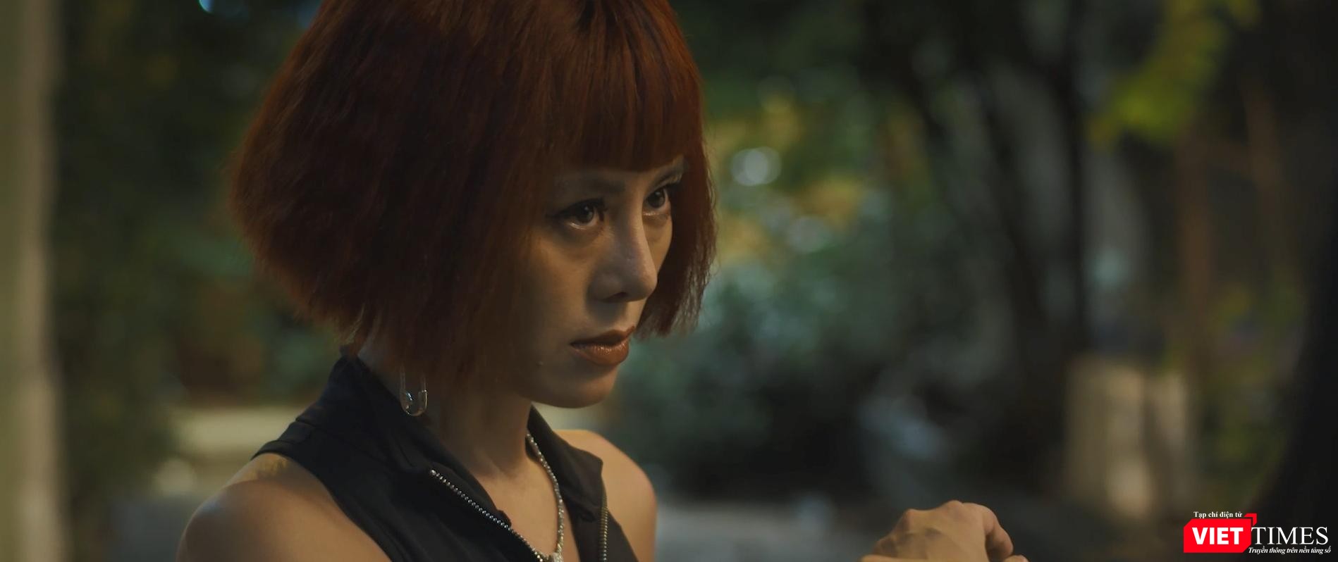 “Bông hồng lửa”xoay quanh Thương (Nam Thư) - một cô gái xinh đẹp, quyến rũ và cá tính “Bông hồng lửa”xoay quanh Thương (Nam Thư) - một cô gái xinh đẹp, quyến rũ và cá tính