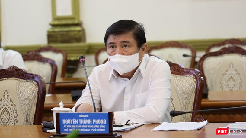 Chủ tịch UBND TP.HCM chỉ đạo tạm dừng mọi hoạt động tôn giáo, nhà hàng, quán vỉa hè, tiệm cắt tóc, gội đầu... Chủ tịch UBND TP.HCM chỉ đạo tạm dừng mọi hoạt động tôn giáo, nhà hàng, quán vỉa hè, tiệm cắt tóc, gội đầu...