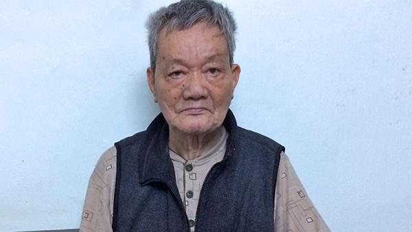 Cố Tổng Lãnh sự Quảng Châu, nhà nghiên cứu Trung Quốc, Dương Danh Dy, trong cuộc trả lời phỏng vấn với người viết, 4 tháng trước khi mất. Ảnh Huỳnh Phan.