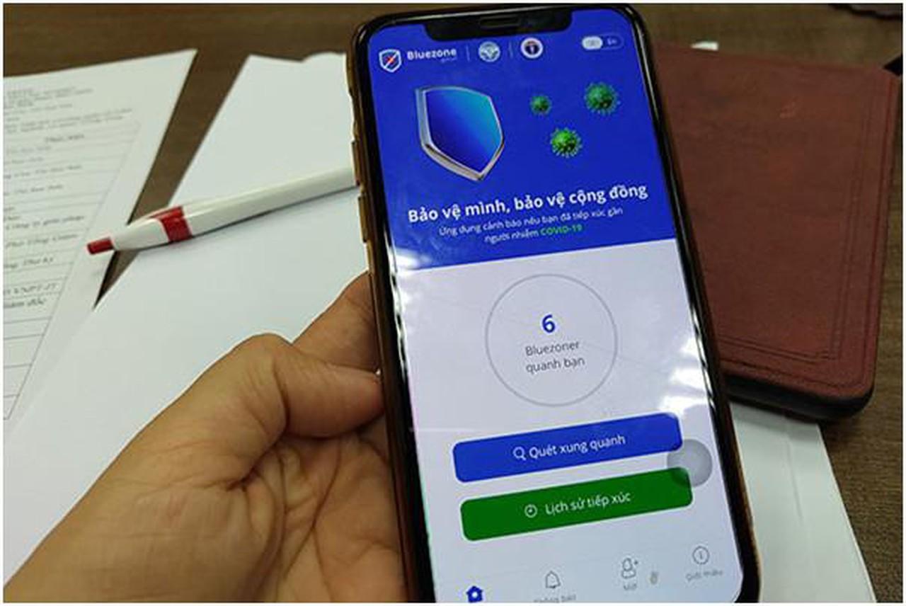 Bluezone là ứng dụng do Bộ Thông tin và Truyền thông phối hợp với Bộ Y tế chủ trì xây dựng theo yêu cầu của Chính phủ nhằm ứng phó với đại dịch COVID-19.