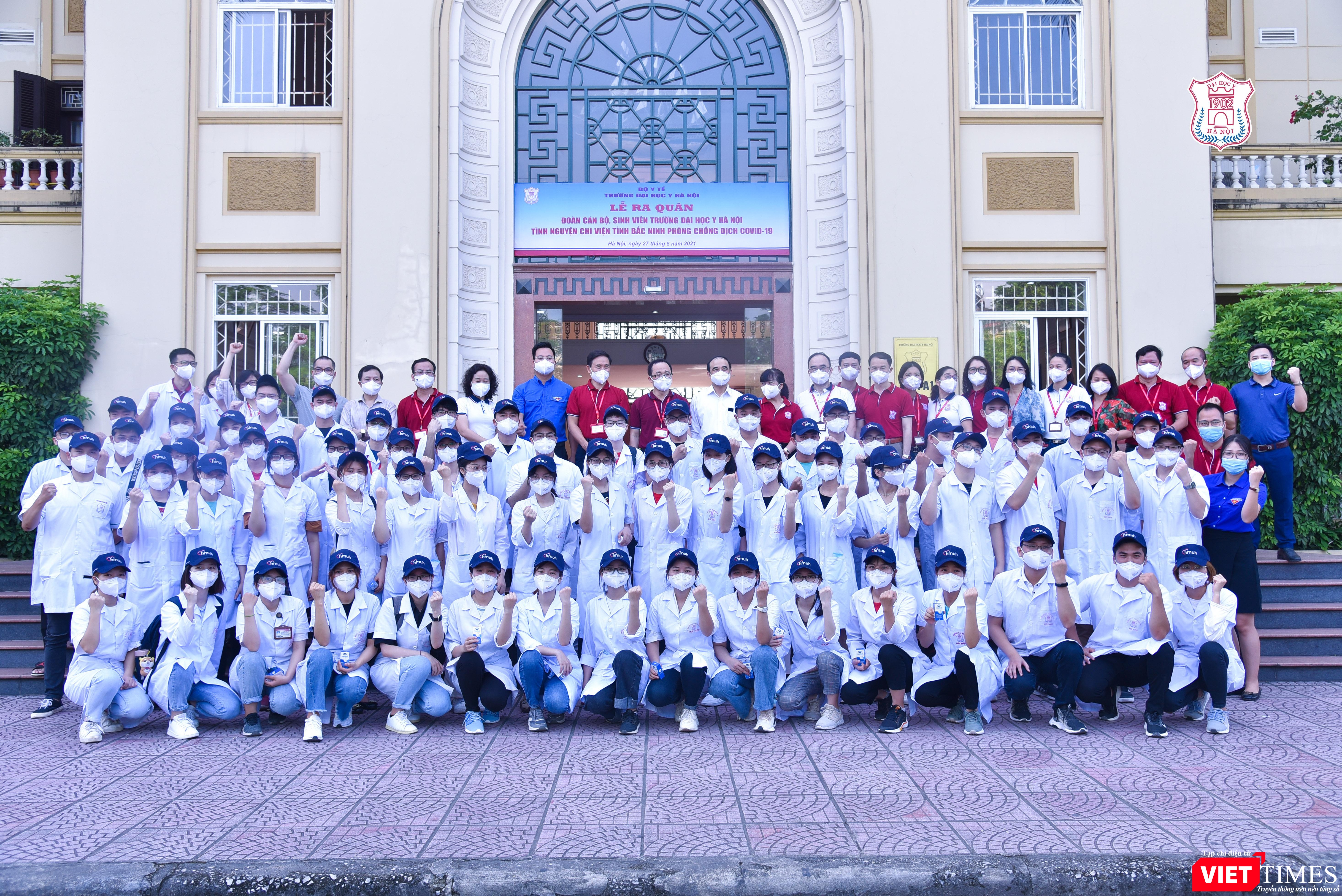 Thầy và trò Trường Đại học Y Hà Nội quyết tâm hoàn thành xuất sắc nhiệm vụ tại tâm dịch Bắc Ninh