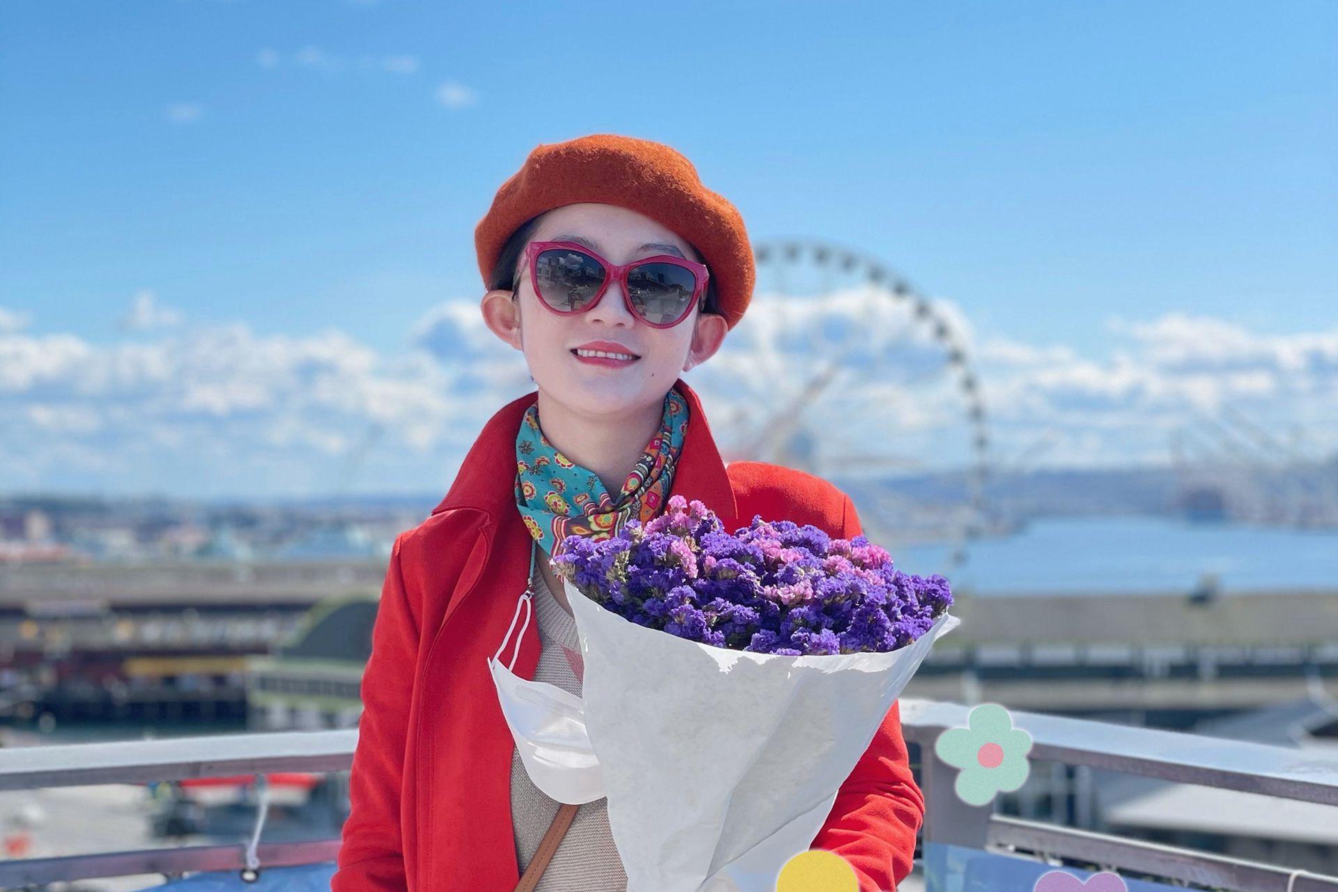 Vương Triết là phiên dịch cho Quỹ Bill Gates từ năm 2015 (Ảnh: Dwnews).