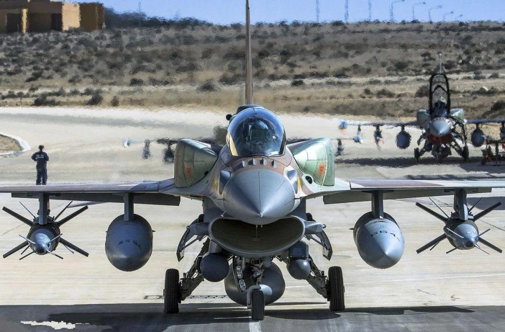 Máy bay F-16I của không quân israel chuẩn bị xuất kích đánh phá dải Gaza (Ảnh: Reuters). Máy bay F-16I của không quân israel chuẩn bị xuất kích đánh phá dải Gaza (Ảnh: Reuters).