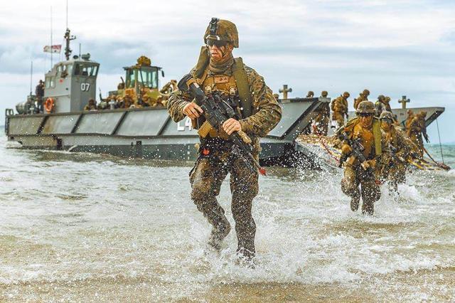 Thủy quân Lục chiến Mỹ tới Đài Loan tập trận chung với quân đội Đài Loan tháng 11/2020 (Ảnh: 163.com). Thủy quân Lục chiến Mỹ tới Đài Loan tập trận chung với quân đội Đài Loan tháng 11/2020 (Ảnh: 163.com).