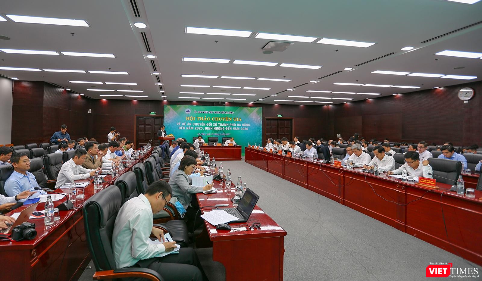 Quang cảnh Hội thảo chuyên gia chuyển đổi số tại Đà Nẵng Quang cảnh Hội thảo chuyên gia chuyển đổi số tại Đà Nẵng