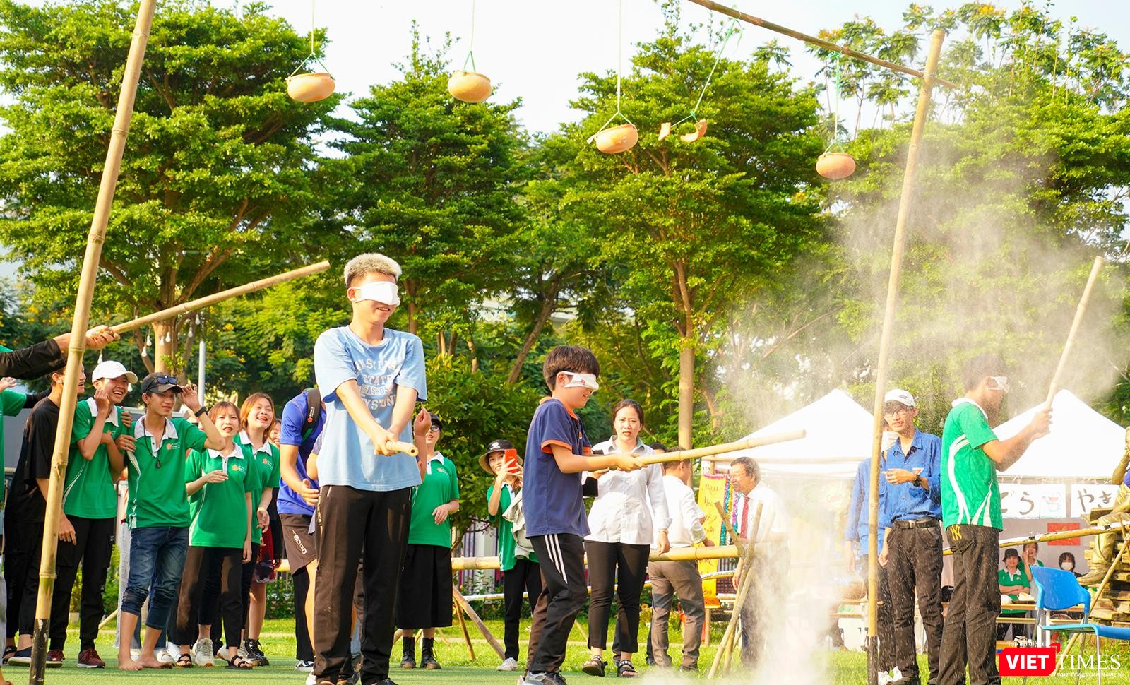 Trò chơi dân gian đập niêu