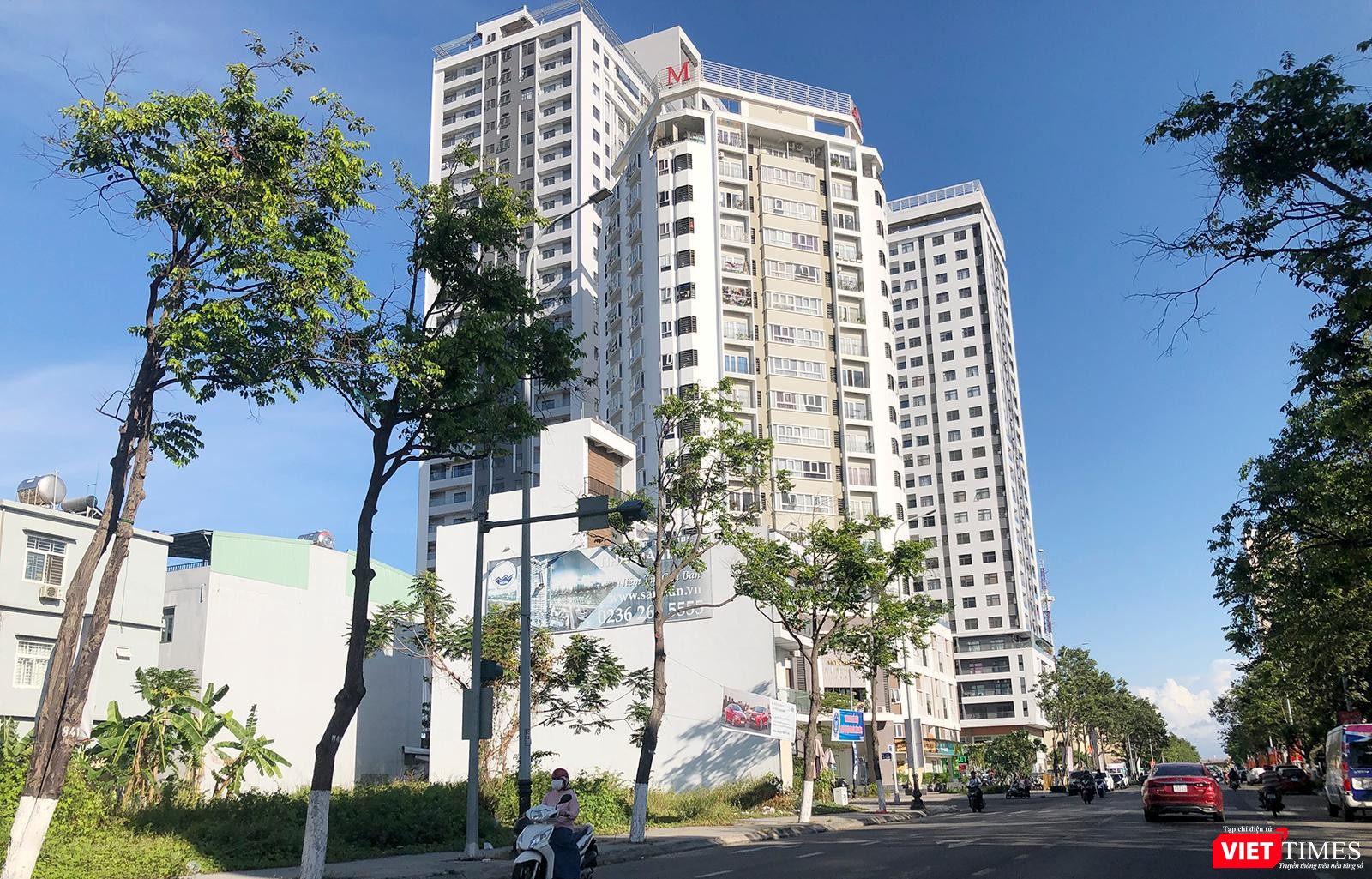 Toàn cảnh dự án Khu phức hợp nghỉ dưỡng Monarchy (Đà Nẵng) nhìn từ đường Trần Hưng Đạo