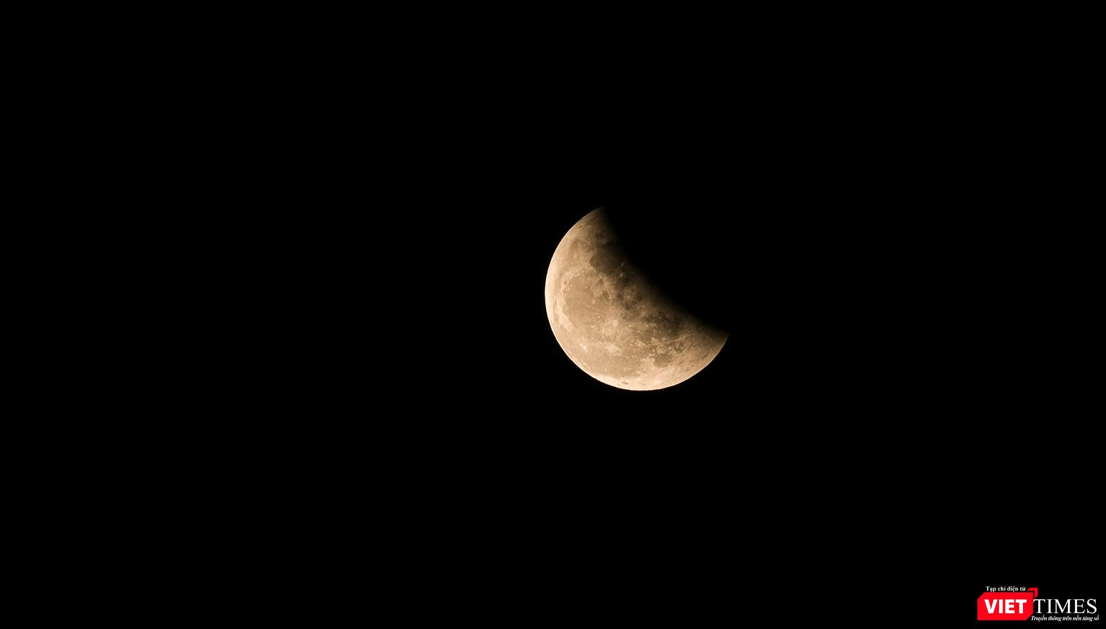 Sự kiện Nguyệt thực dần kết thúc