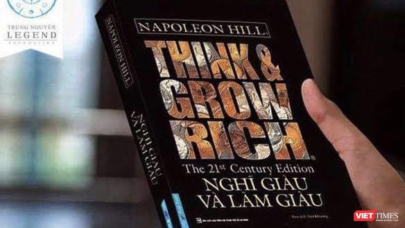 Bìa cuốn sách gây tranh cãi "Think and grow rich"