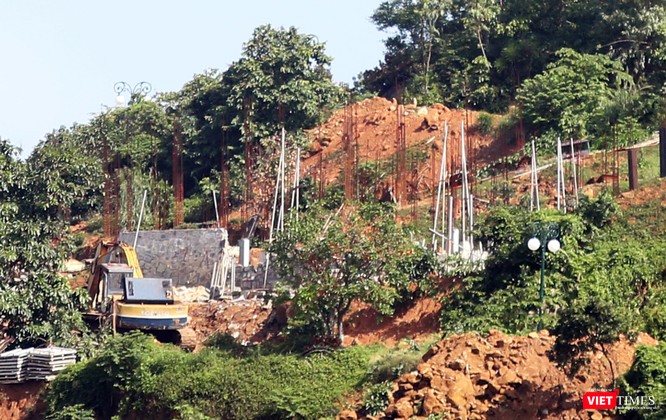 Thêm một cụm hố móng xây dựng trái phép được